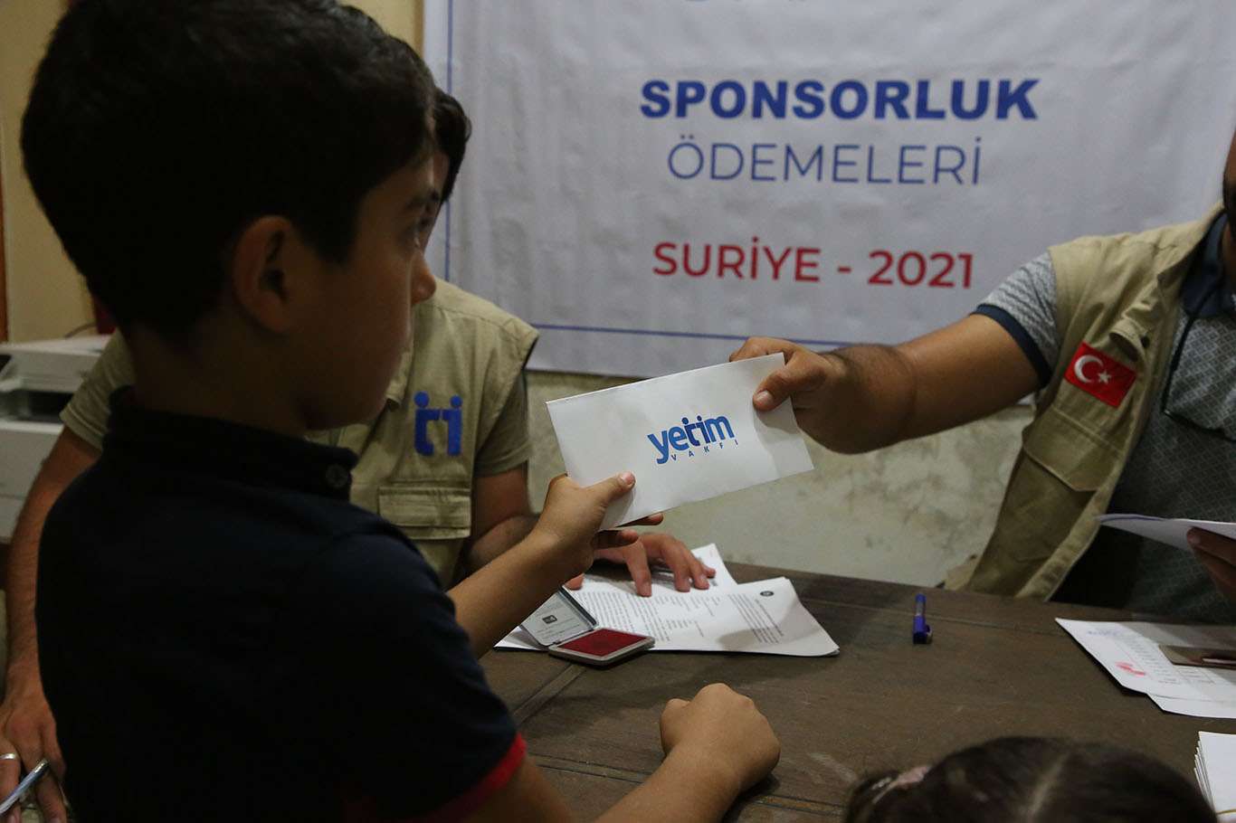 Yetim Vakfı'ndan binlerce yetime destek